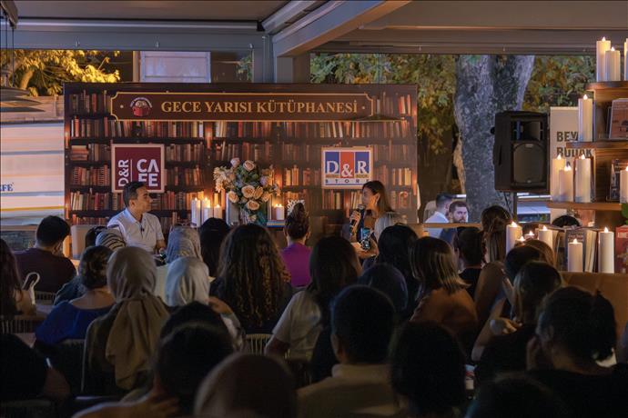 Beyhan Budak ile D&R’da Toplu Terapi
