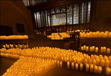 Mum Işığında Yavaşlamak ve Şehrin Yeni Sessiz Kaçışı