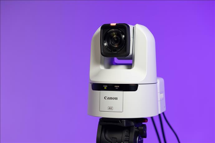 Canon 'dan İki Güçlü Yeni Model