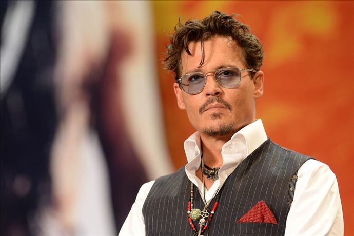 Johnny Depp İngiliz medya devini mahkemeye verecek