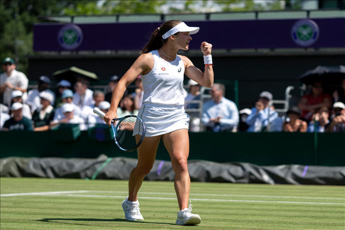 Türkiye’nin Teniste Yükselen Yıldızı Zeynep Sönmez  