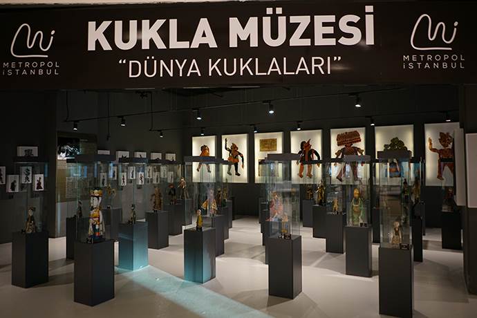 Dünya Kuklaları Metropol İstanbul’da