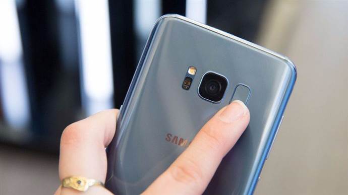 Samsung can sıkan parmak izi sorununu sonunda çözüyor!