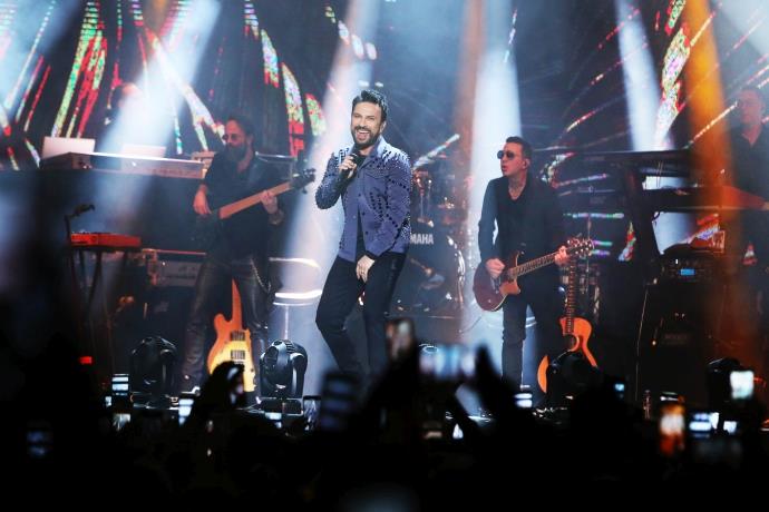 Tarkan, yılbaşında 15 ülkeden sevenleriyle buluşacak