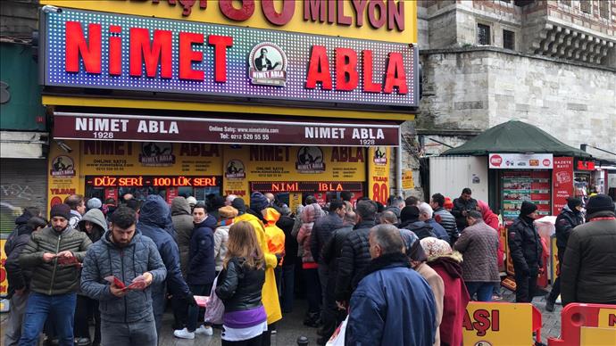 Çekilişe günler kala insanların akın ettiği, Nimet Abla neden meşhur?