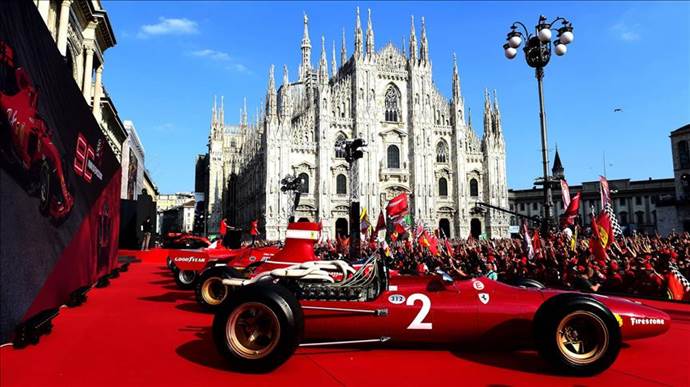 Ferrari 90. yılında efsane otomobillerini sergiledi