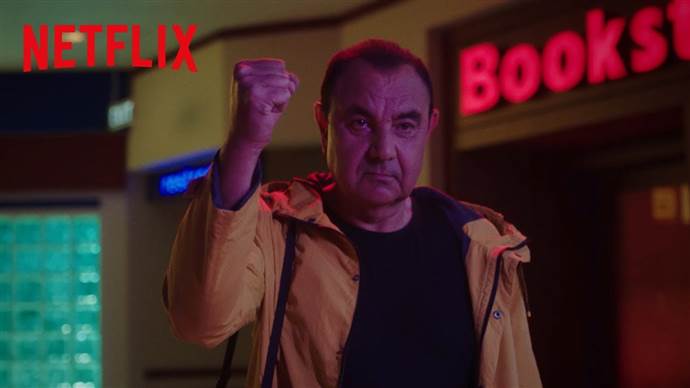 Sadettin Teksoy, bu kez Stranger Things’in AVM’sine daldı!