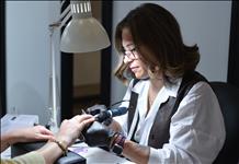 Tırnaklarda Yeni Işıltı Kodu Cam Tırnak